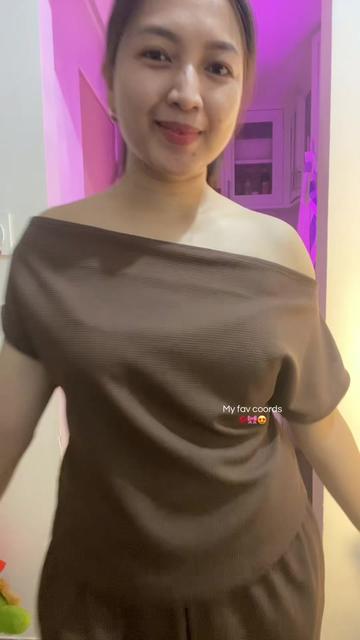 @Joyce R. (Timmys_Closet)