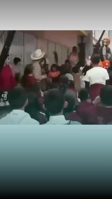 @Entre líneas