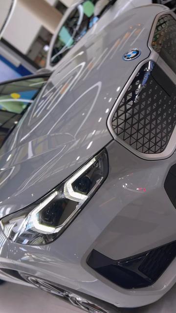 @Samita_BMW63