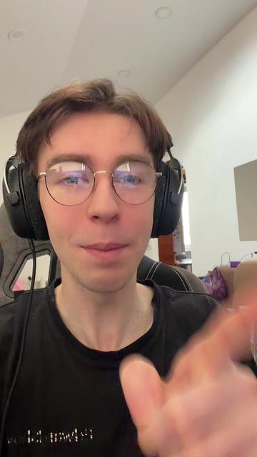 @Эд Бизнесмен