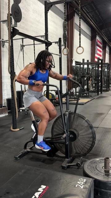 @fitwithpax