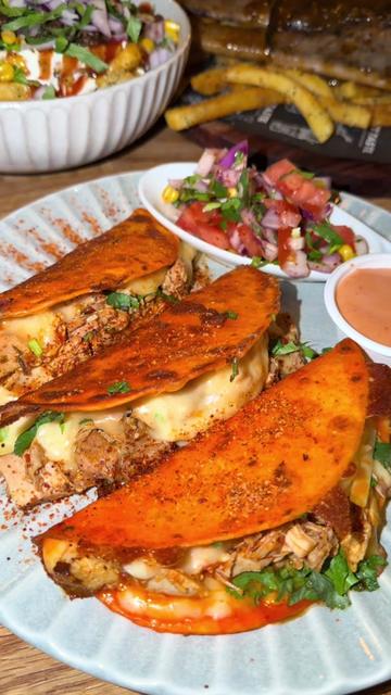 @streettaste