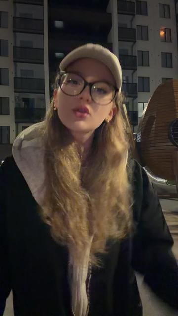 @Sofia_Hosok