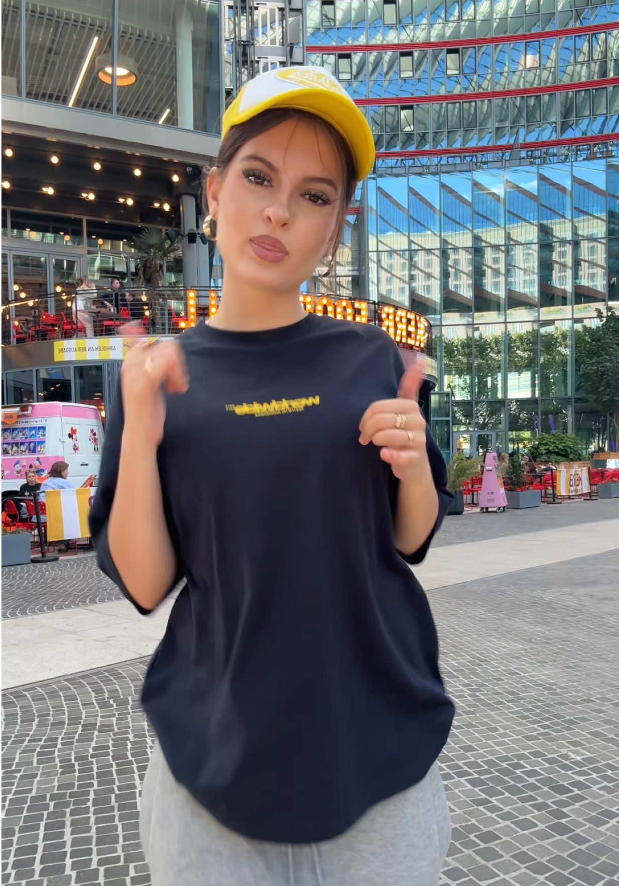 @𝐒𝐀𝐍𝐄𝐋𝐋𝐀 ☆