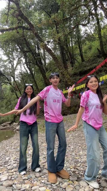 @Tashi bumps 🇧🇹