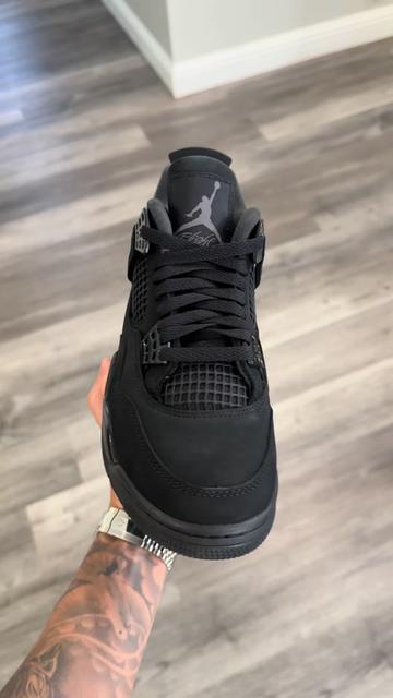 @levelupkickz