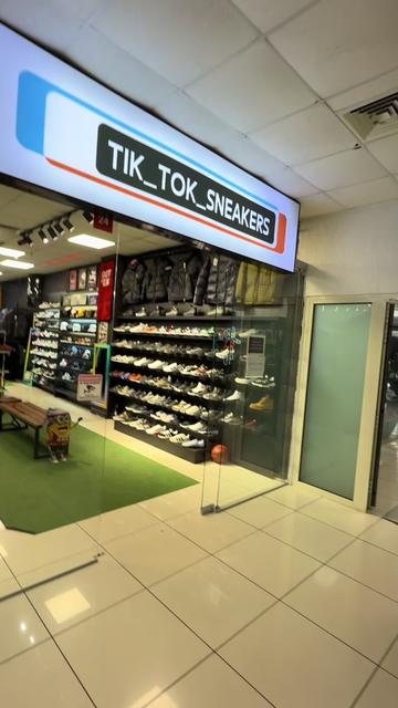 @tik_tok_sneakers