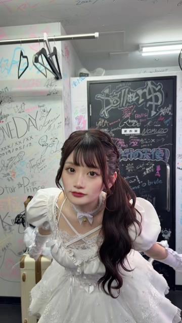 @ねむ