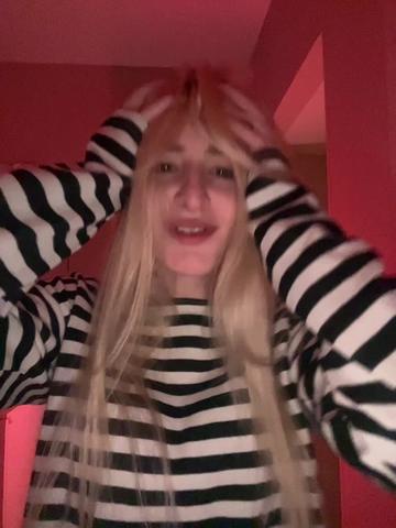 @kisswnnyc