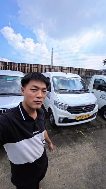 @Vũ Xe Tải 0.333.43.55.76