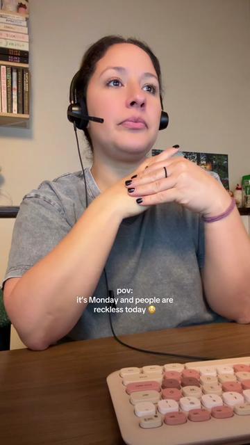 @Vanessa | WFH mom 👩🏽💻 | ✨