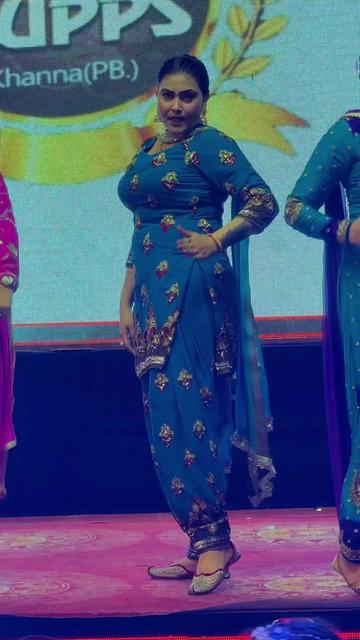 @Aj_Malika011