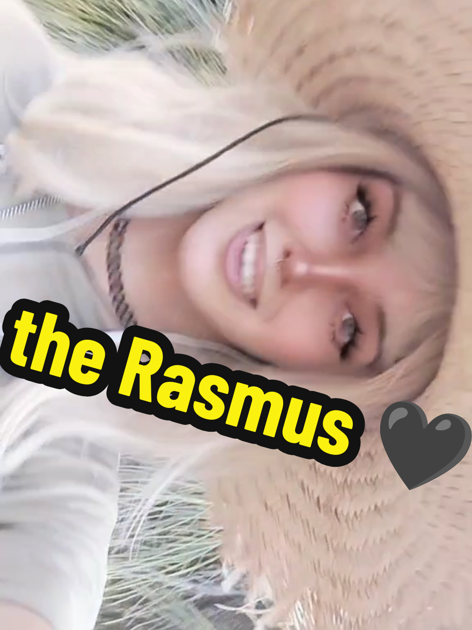 @✡ ᴀʟɪᴄᴇ ɪɴ ᴡQɴᴅᴇʀʟᴀɴᴅ ☭