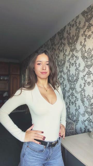 @𝑱𝒖𝒍𝒊𝒂𝒏𝒂