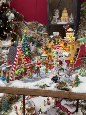 @Mike’s Christmas Village ✨