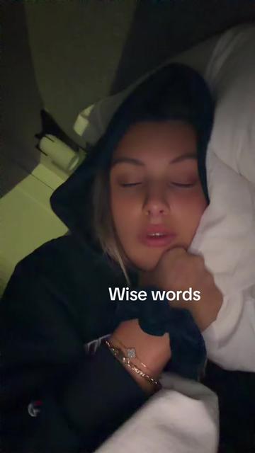 @sixgirlswithnojob