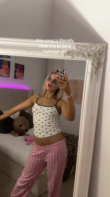 @poppy kelly