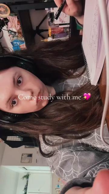 @Courtney Kussman 💙💜🩷