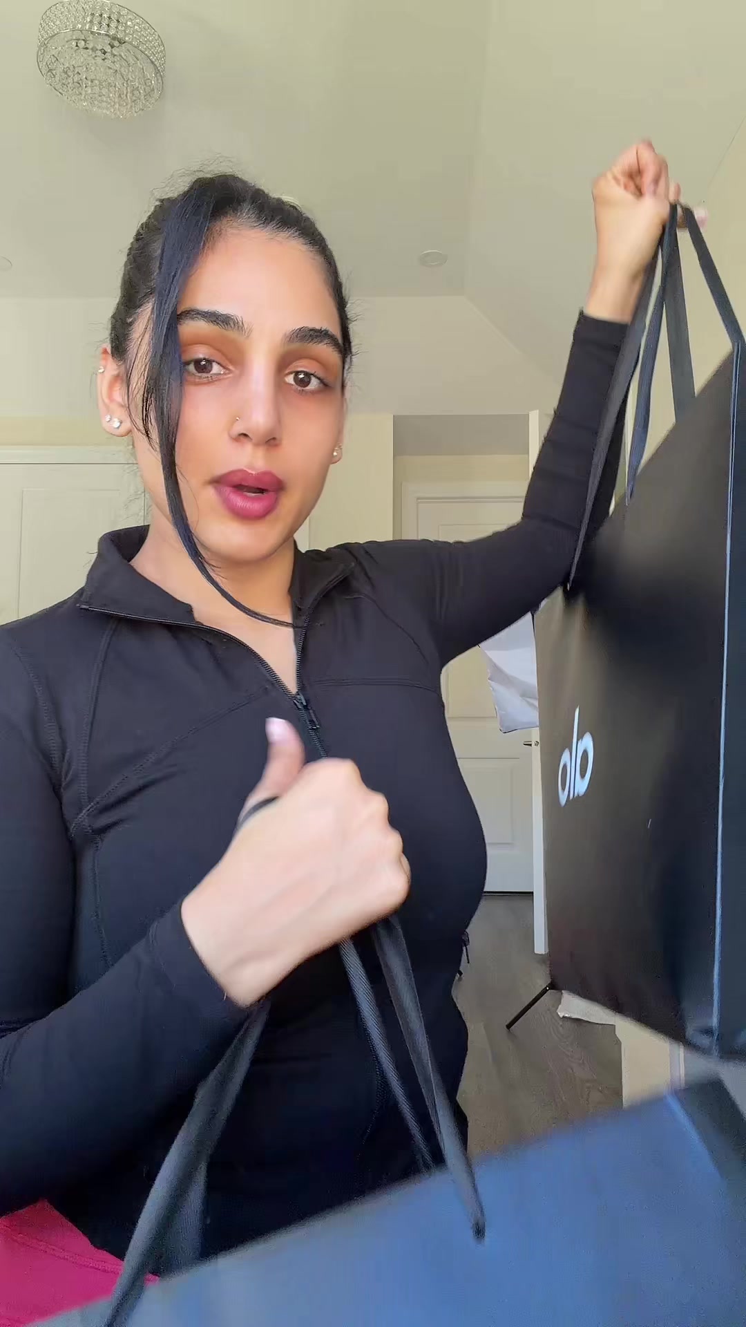 @Nina