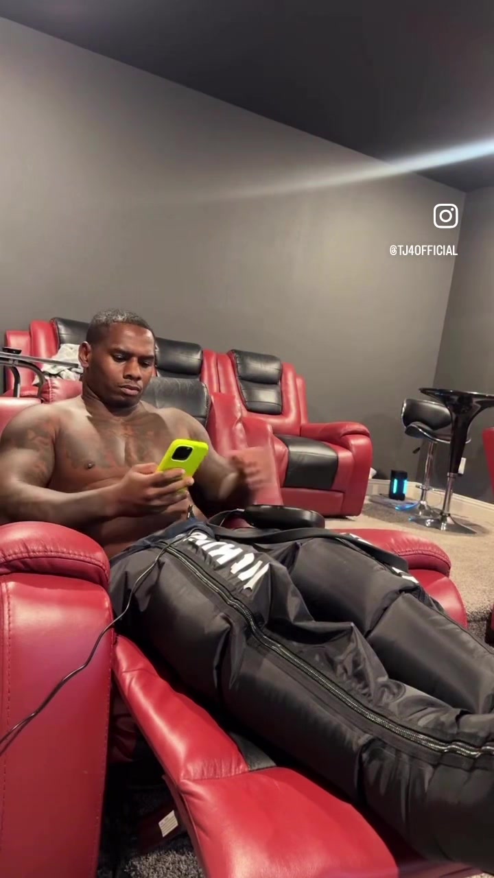 @Tj