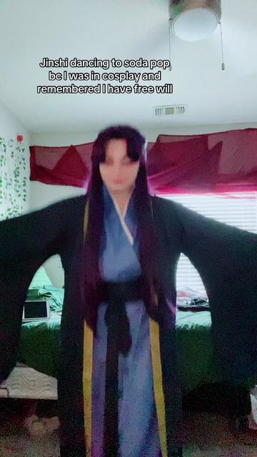 @Bee_Cos