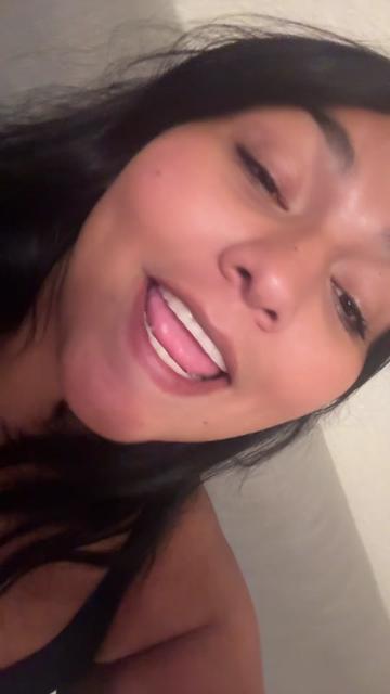 @Miss_Vee