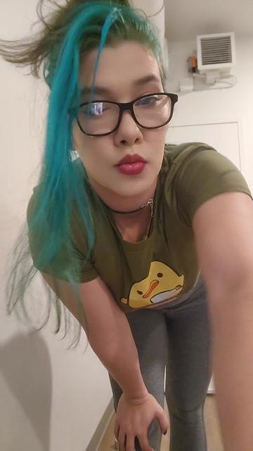 @Thegirlwiththecursemark