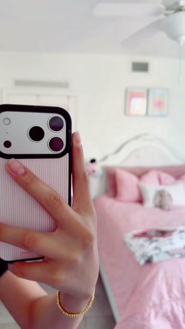 @⋆｡୨𝐂  𝐀  𝐌  𝐈  𝐋  𝐀୧˚｡⋆
