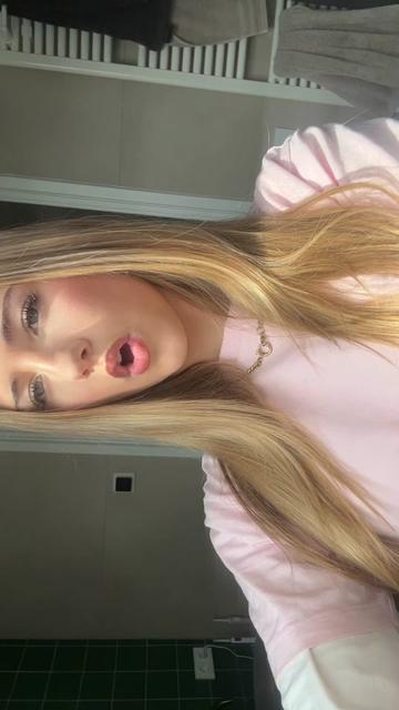 @𝐄𝐬𝐦𝐞𝐞𝐒𝐩𝐚𝐦