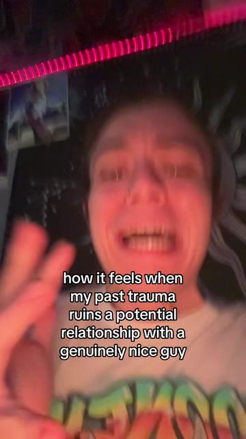 @lilh0m0fr