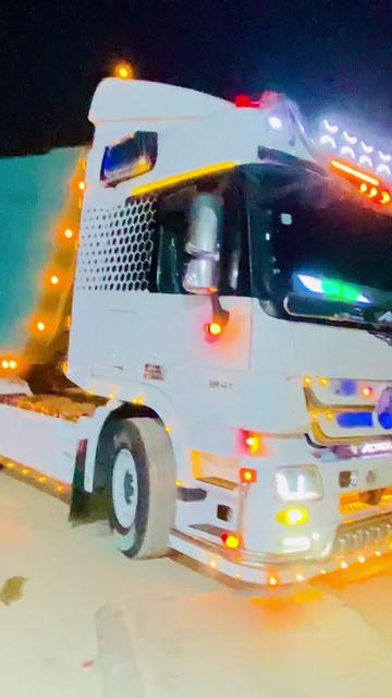@shena B D 🚛🚎
