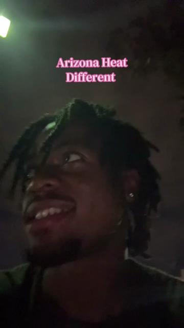 @moyoezzy