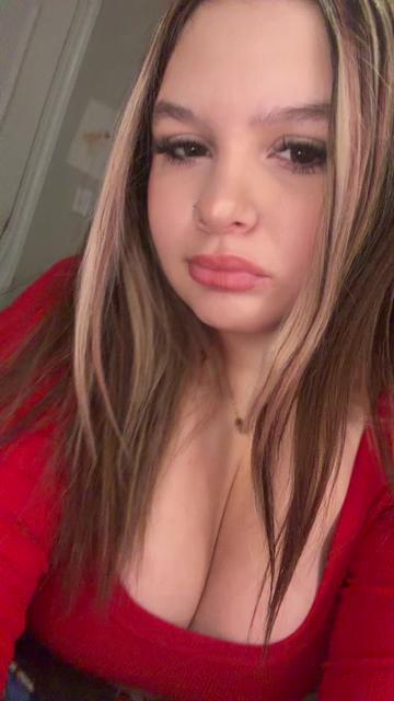 @Raelynnnnnn 💋🙈🌺