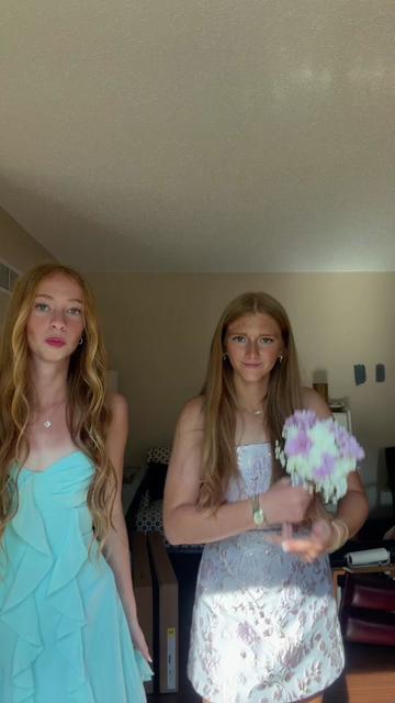 @🌚