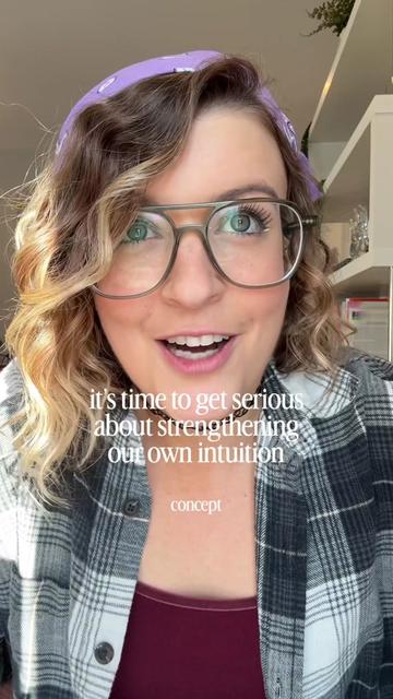@Emilie Leyes • Hypnosis