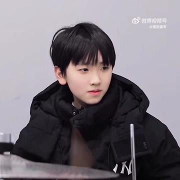 @奇|&bull;𝒒𝒊𝒉𝒂𝒏⋆˚𝜗𝜚˚⋆