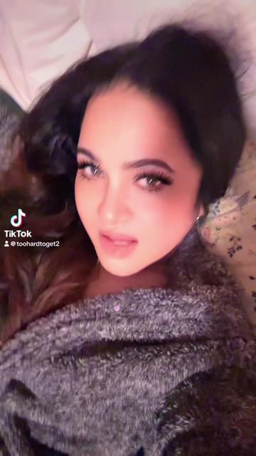 @PRIYA 3😘