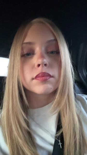 @zoemberassing