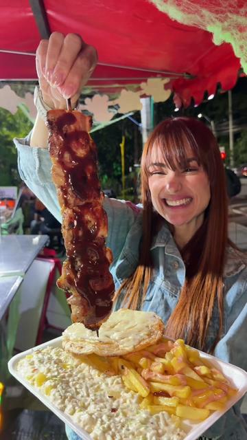 @LolaCarolaFood