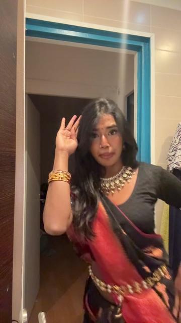 @Paviviii