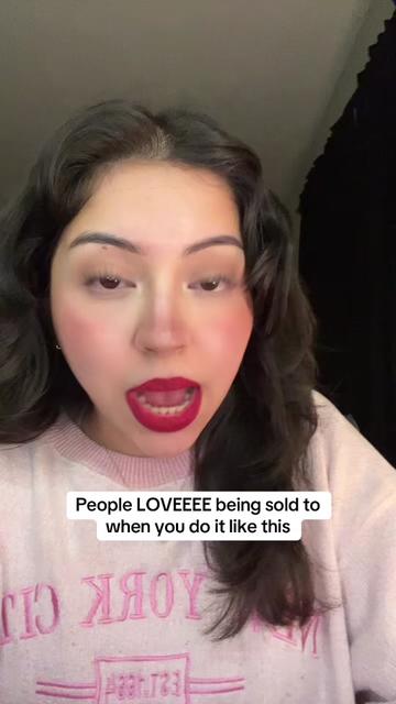 @Vanessa ➺ Marketing + Sales
