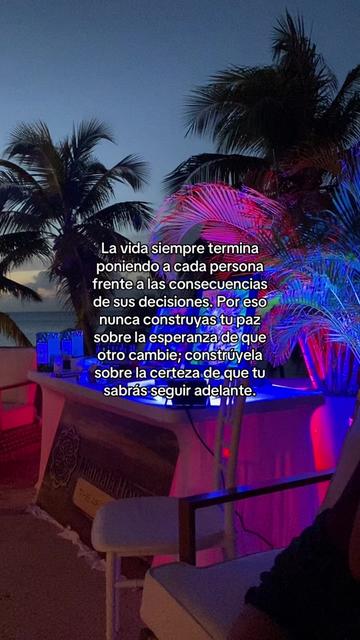 @M A R 🏝️