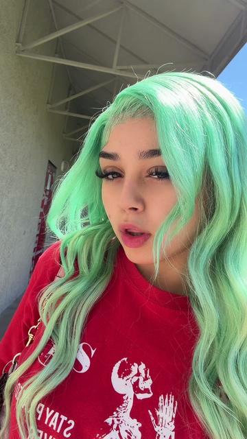 @MsYak