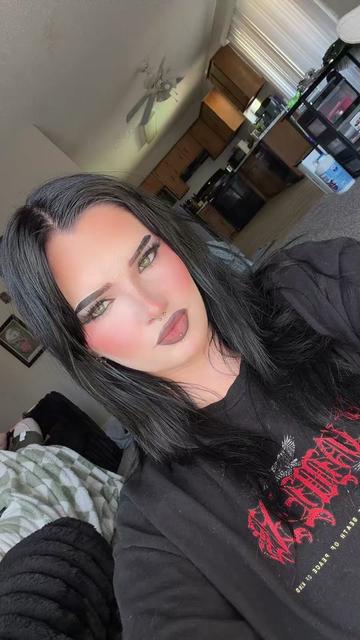 @Makala 🕯️🦇🥀