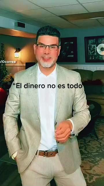 @Carlos Correa
