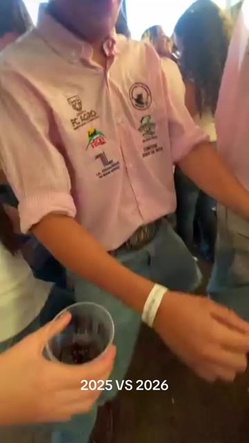 @__izareis