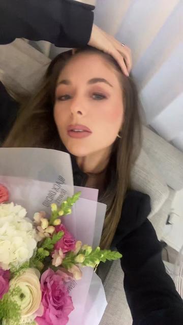 @sydneyerinfox