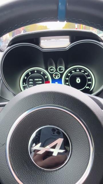 @Les Passionnés de la Voiture