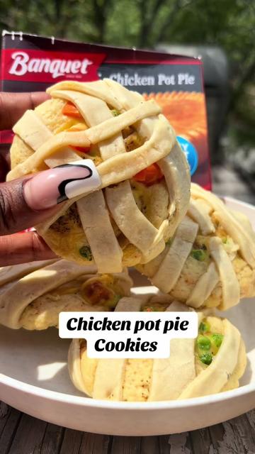 @Eatwithgoodiecookies