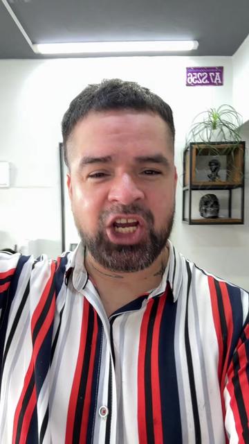 @johny_barber_cage